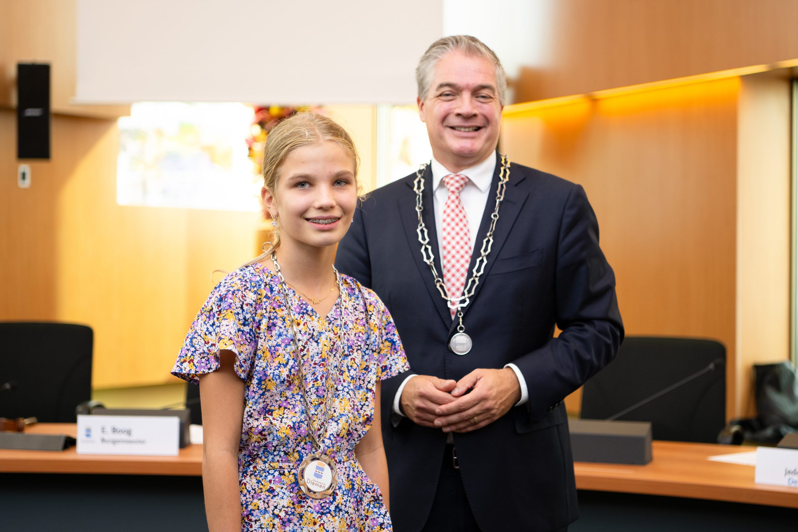 Kinderburgemeester Noa Simons en de burgemeester